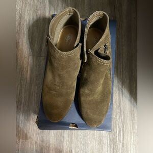 Green bass boots size 8 wore2x